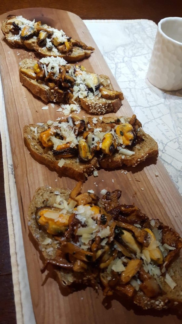 Mussels &amp; Mushrooms Toast